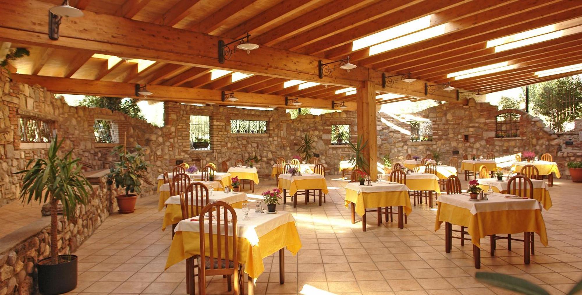 Hotel La Pergola Moniga del Garda Екстер'єр фото