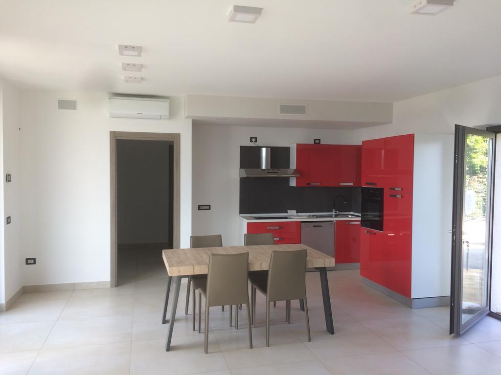 Hotel La Pergola Moniga del Garda Екстер'єр фото