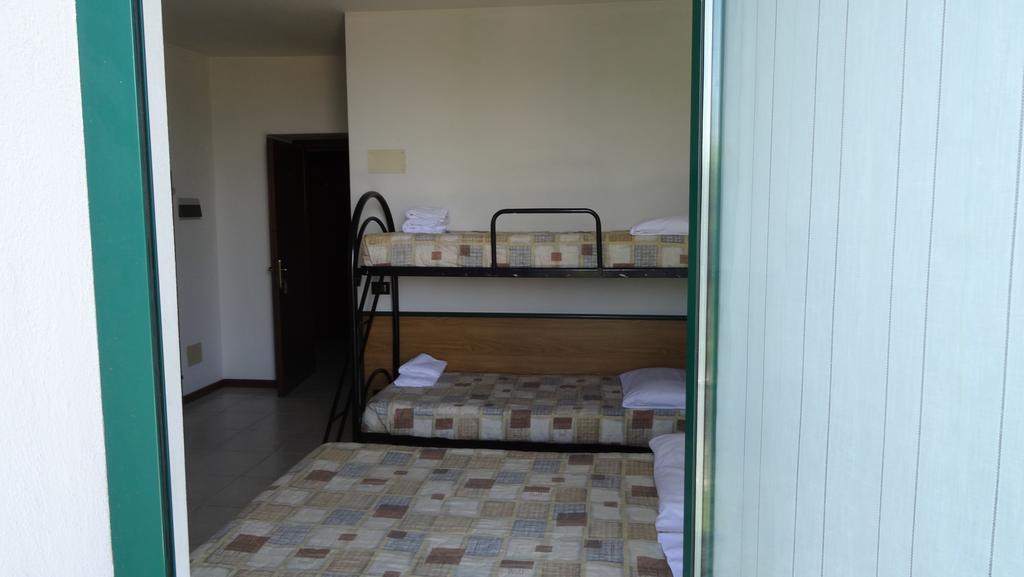 Hotel La Pergola Moniga del Garda Екстер'єр фото