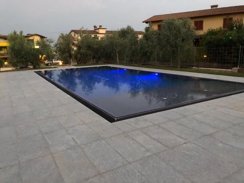Hotel La Pergola Moniga del Garda Екстер'єр фото